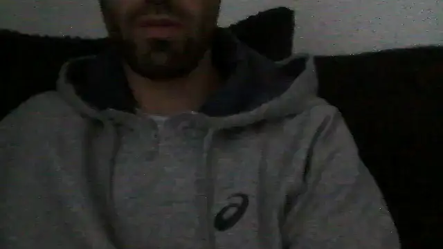 Snapshot of juju156111 chatting on November 6, 8:26 am juju156111 online show from November 6, 8:26 am