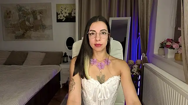 Snapshot of silver_eve chatting on October 7, 12:46 pm silver eve online show from October 7, 12:46 pm