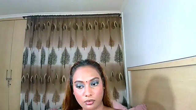 Snapshot of sexyindianchic chatting on February 4, 8:28 pm sexyindianchic online show from February 4, 8:28 pm