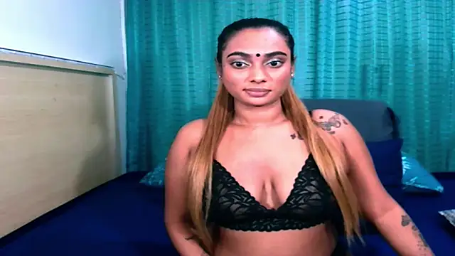 Snapshot of sexyindianchic chatting on June 12, 1:26 am sexyindianchic online show from June 12, 1:26 am