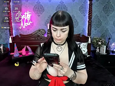 BettyNoir online show from October 4, 7:28 am