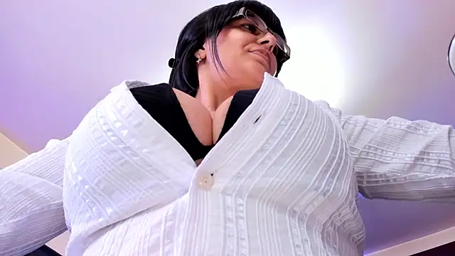 Snapshot of VICE_MASTERS chatting on November 23, 8:03 am VICE MASTERS online show from November 23, 8:03 am