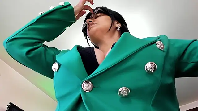 Snapshot of VICE_MASTERS chatting on December 2, 8:19 am VICE MASTERS online show from December 2, 8:19 am