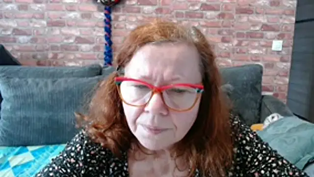 Adelewildx online show from December 21, 12:12 pm