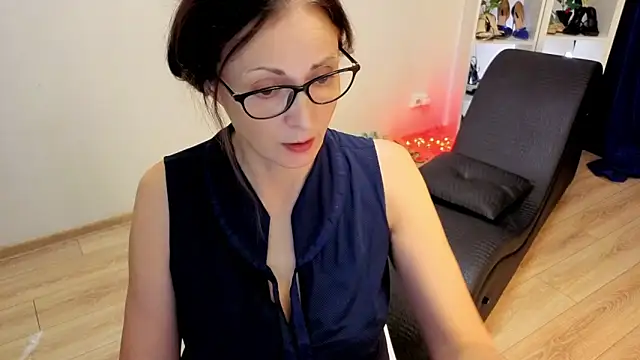 CaringSophie online show from March 15, 4:46 pm