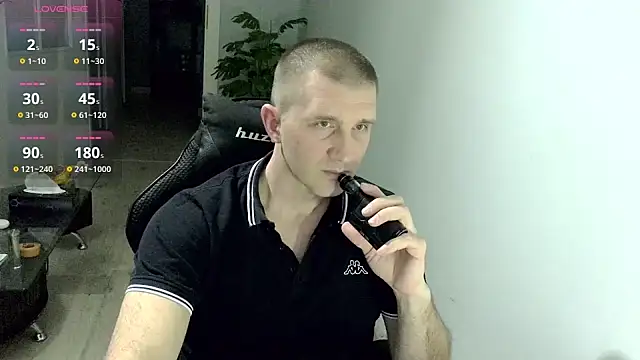 Snapshot of Maribor chatting on May 8, 1:55 am Maribor online show from May 8, 1:55 am