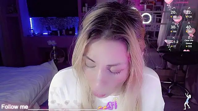 AnnieGOld  online show from January 14, 12:27 am