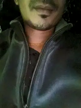 Snapshot of dreamtoungelick69 chatting on February 16, 9:37 am dreamtoungelick69 online show from February 16, 9:37 am