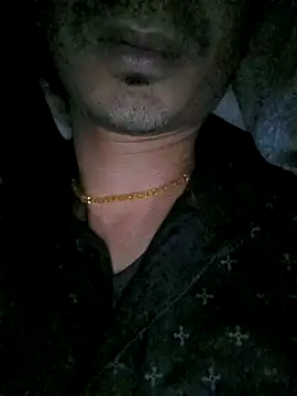 Snapshot of dreamtoungelick69 chatting on March 5, 8:10 pm dreamtoungelick69 online show from March 5, 8:10 pm