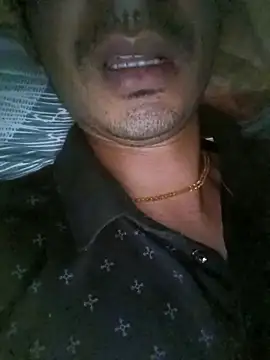 Snapshot of dreamtoungelick69 chatting on March 18, 9:53 pm dreamtoungelick69 online show from March 18, 9:53 pm