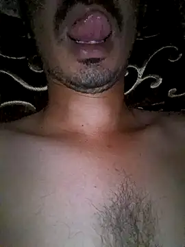 Snapshot of dreamtoungelick69 chatting on October 16, 12:11 am dreamtoungelick69 online show from October 16, 12:11 am