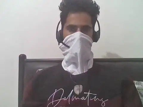 Snapshot of dreamtoungelick69 chatting on November 3, 4:19 pm dreamtoungelick69 online show from November 3, 4:19 pm