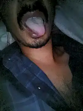 dreamtoungelick69 online show from May 10, 12:38 am