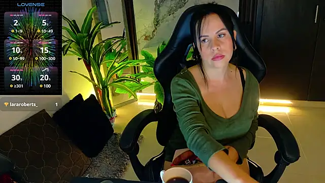 Snapshot of pamelajackson chatting on February 6, 10:32 pm pamelajackson online show from February 6, 10:32 pm