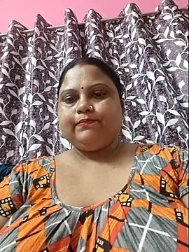 yourssoumi online show from October 4, 7:01 pm