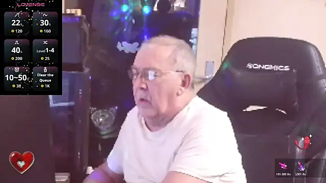 Snapshot of bebitzu chatting on February 11, 8:25 pm bebitzu online show from February 11, 8:25 pm