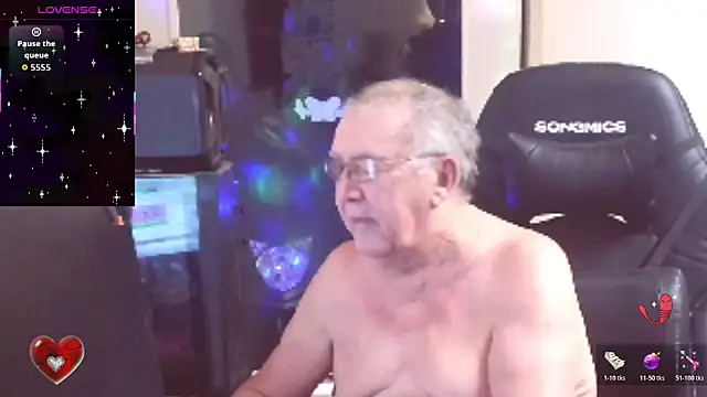 Snapshot of bebitzu chatting on March 13, 2:23 pm bebitzu online show from March 13, 2:23 pm