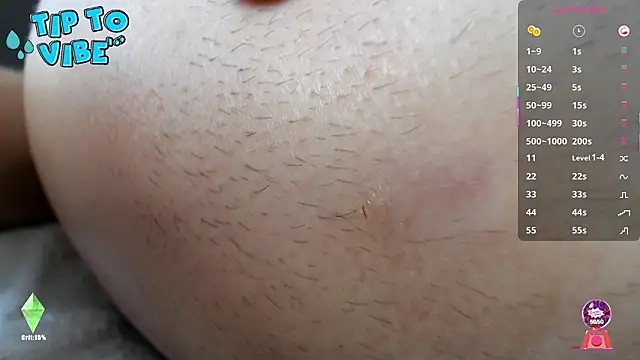 Snapshot of Smallnipples chatting on February 14, 8:55 am Smallnipples online show from February 14, 8:55 am