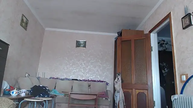 Amy August online show from January 16, 11:14 am