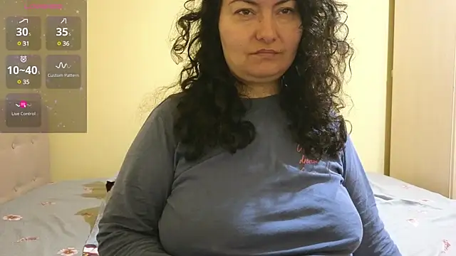 BBW MILF 4U online show from February 24, 7:22 am