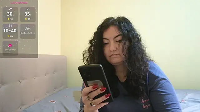 BBW MILF 4U online show from February 24, 12:37 pm