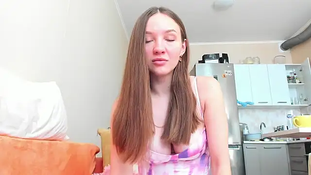 Snapshot of Naughty_Molly chatting on September 27, 6:40 am Naughty Molly online show from September 27, 6:40 am