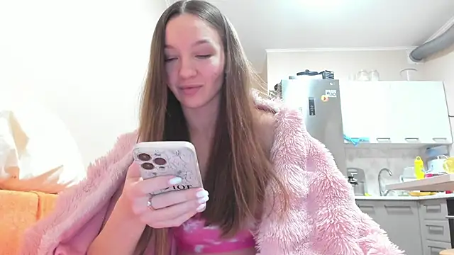 Snapshot of Naughty_Molly chatting on January 16, 10:25 pm Naughty Molly online show from January 16, 10:25 pm