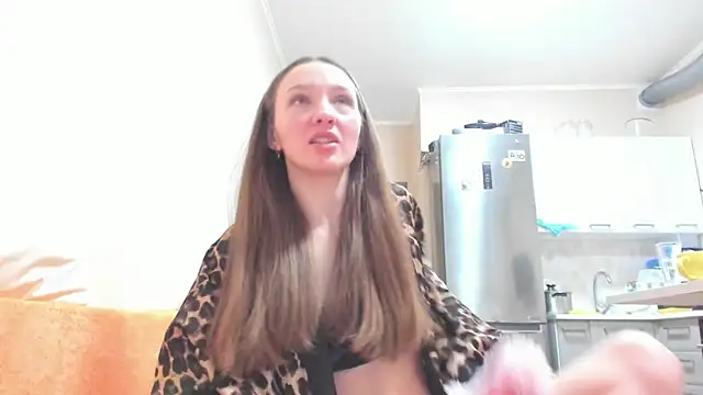 Snapshot of Naughty_Molly chatting on February 12, 11:33 pm Naughty Molly online show from February 12, 11:33 pm