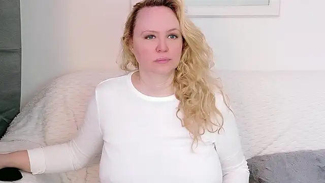 Sarah4you online show from January 17, 2:00 pm