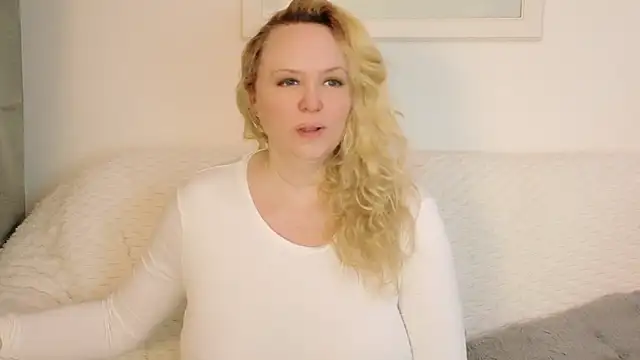 Sarah4you online show from March 6, 5:42 pm