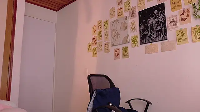 kinky rider online show from February 15, 11:12 pm