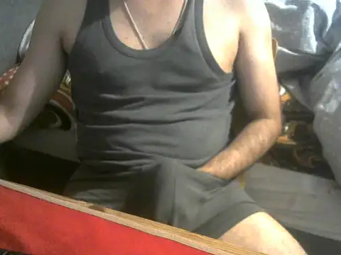 Snapshot of desiloverboy chatting on November 1, 5:26 pm desiloverboy online show from November 1, 5:26 pm