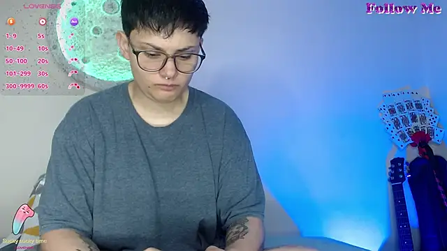 girl intense444 online show from December 6, 12:49 pm