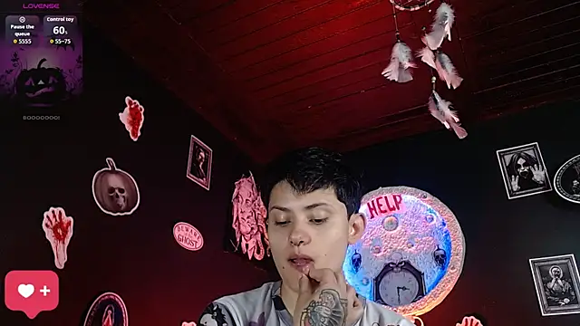 girl intense444 online show from October 20, 12:38 pm