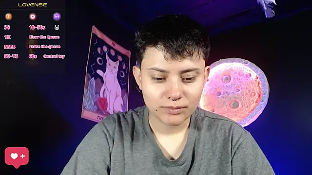 girl intense444 online show from November 17, 12:55 pm