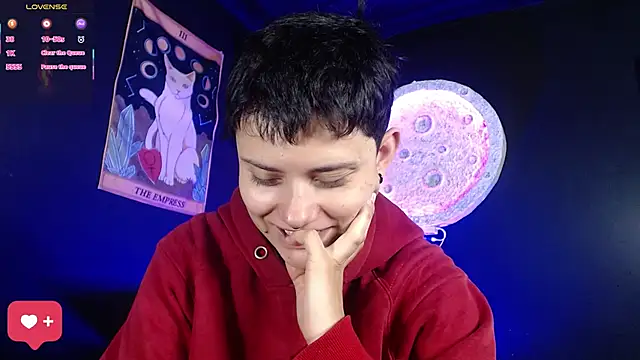 girl intense444 online show from February 24, 1:09 pm