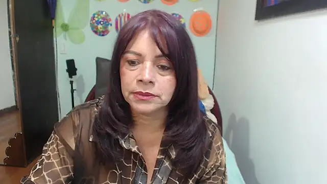 Snapshot of sexytitshot126 chatting on February 25, 1:21 pm sexytitshot126 online show from February 25, 1:21 pm