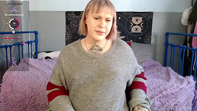 Snapshot of ivamayy chatting on February 6, 8:29 am ivamayy online show from February 6, 8:29 am