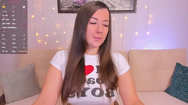 Snapshot of CrazyBeach chatting on November 30, 7:12 am CrazyBeach online show from November 30, 7:12 am