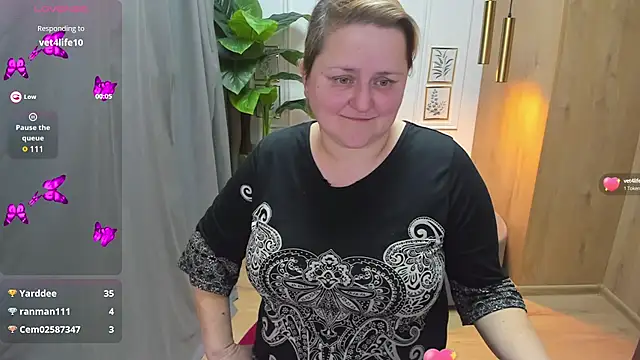 ScarlettSoft online show from December 17, 12:00 pm