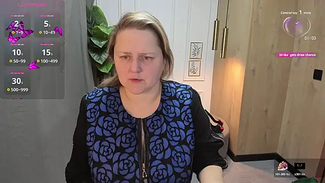 ScarlettSoft online show from December 1, 5:12 am