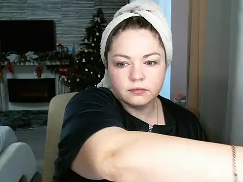 Snapshot of cute__cherry chatting on February 25, 7:52 am cute  cherry online show from February 25, 7:52 am