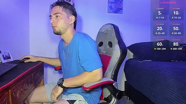 Alex smith00 online show from October 14, 11:05 pm