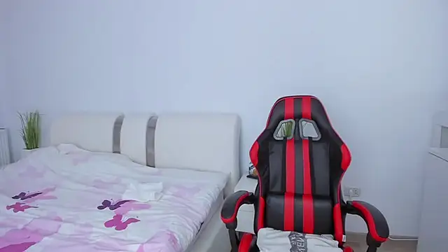 itsmekarina online show from December 18, 4:57 pm