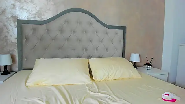 Snapshot of JennaMyers chatting on October 1, 7:20 pm JennaMyers online show from October 1, 7:20 pm