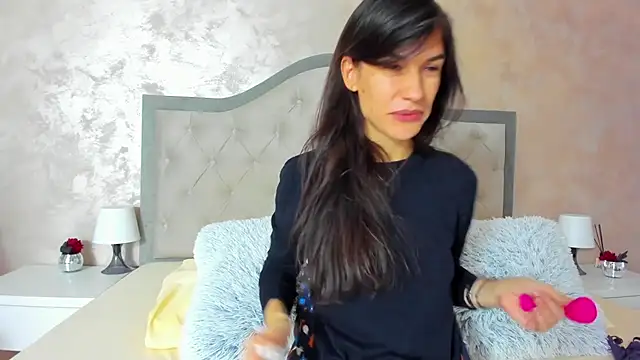 Snapshot of JennaMyers chatting on October 31, 8:10 pm JennaMyers online show from October 31, 8:10 pm