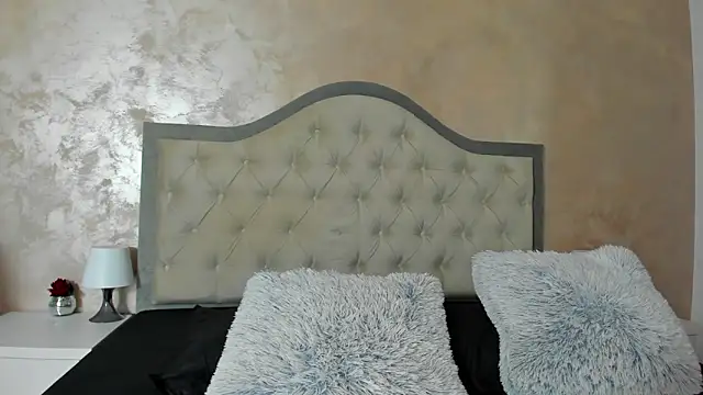 Snapshot of JennaMyers chatting on November 7, 8:09 pm JennaMyers online show from November 7, 8:09 pm