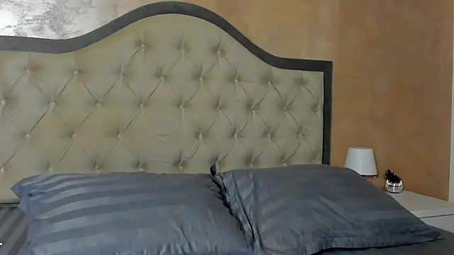 JennaMyers online show from February 26, 8:19 pm