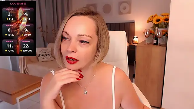 Tilly Eliot online show from March 26, 8:14 pm