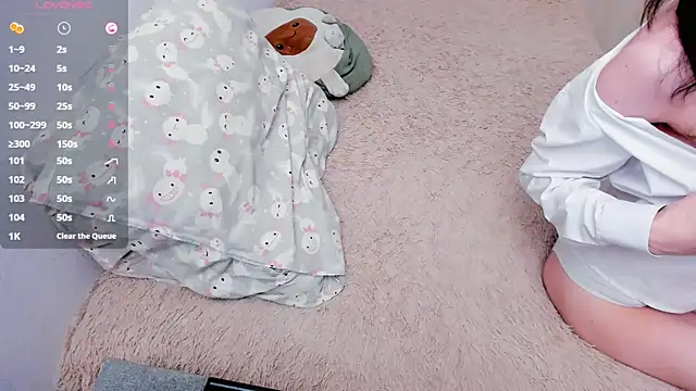 loliwoods online show from March 6, 5:31 pm